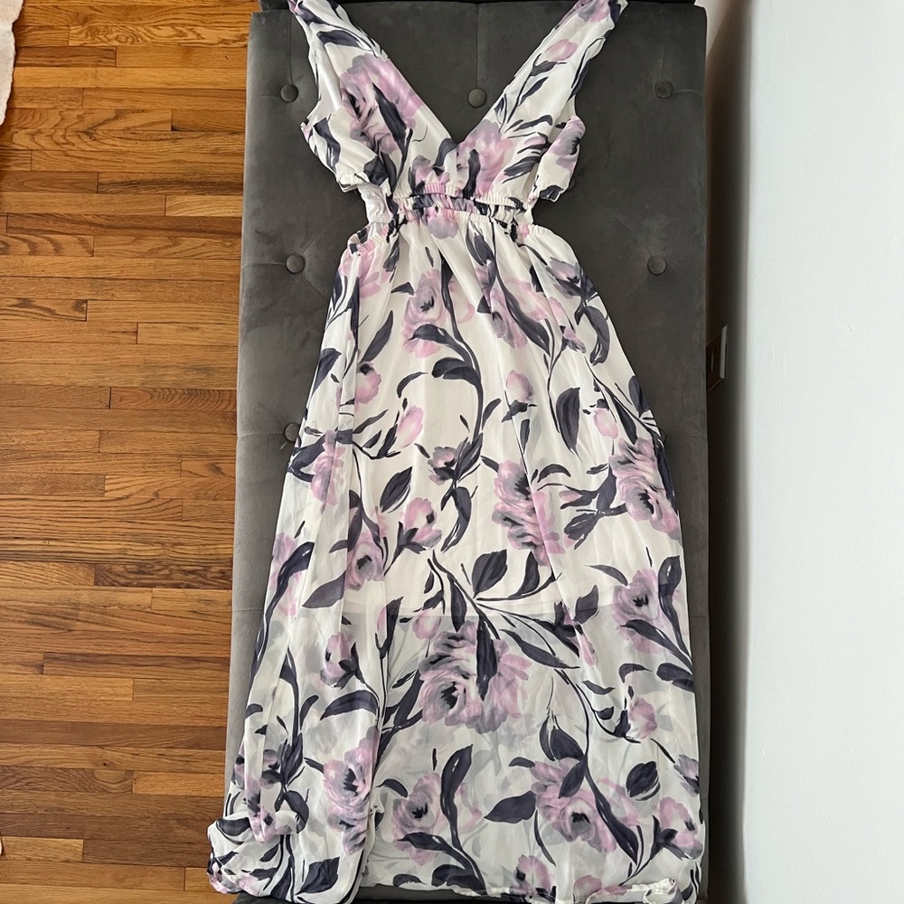 Floral v neck dress with waist cutouts